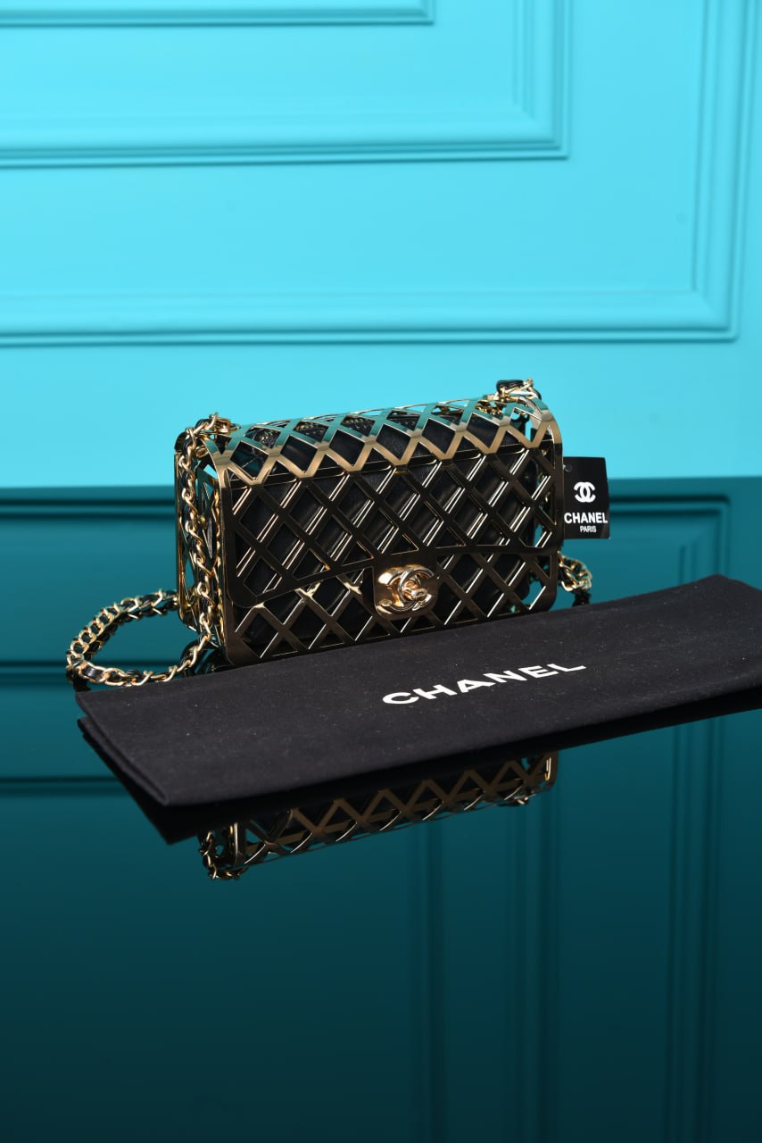 C-H - Mini Cage Flap with Pouch