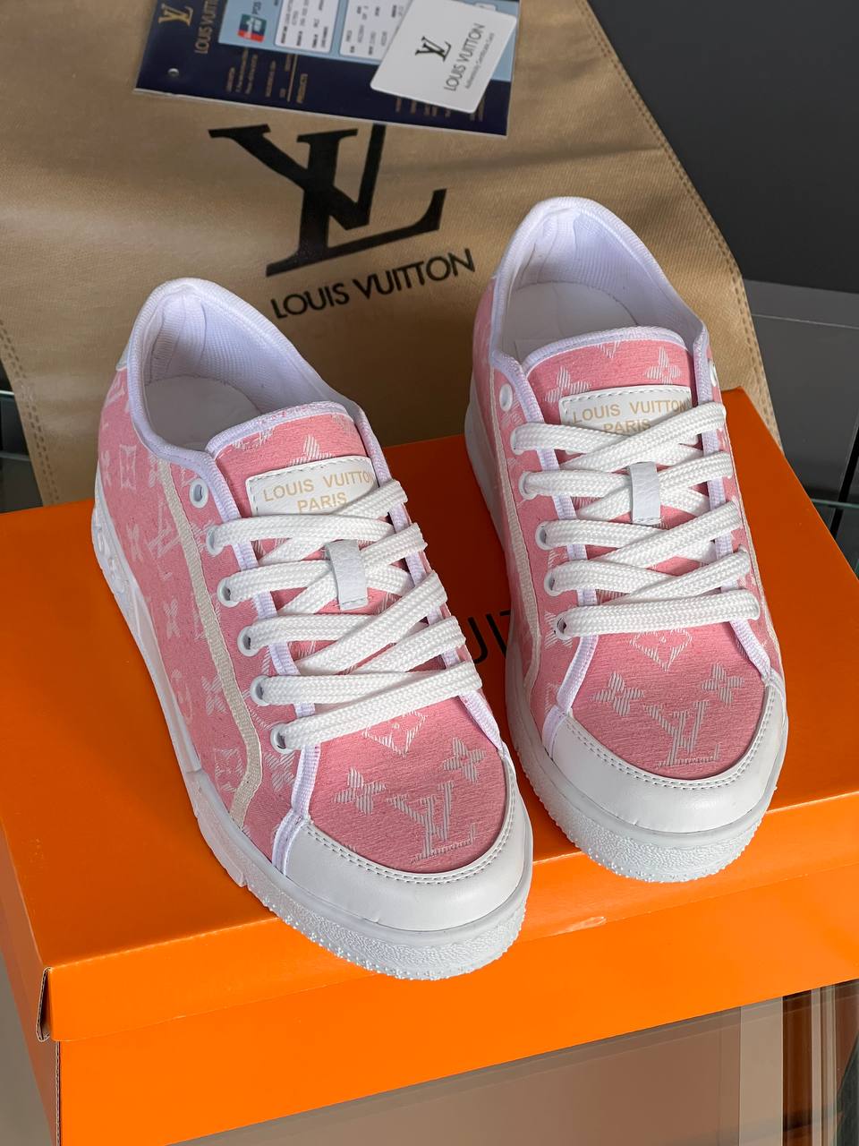 L - Shoes