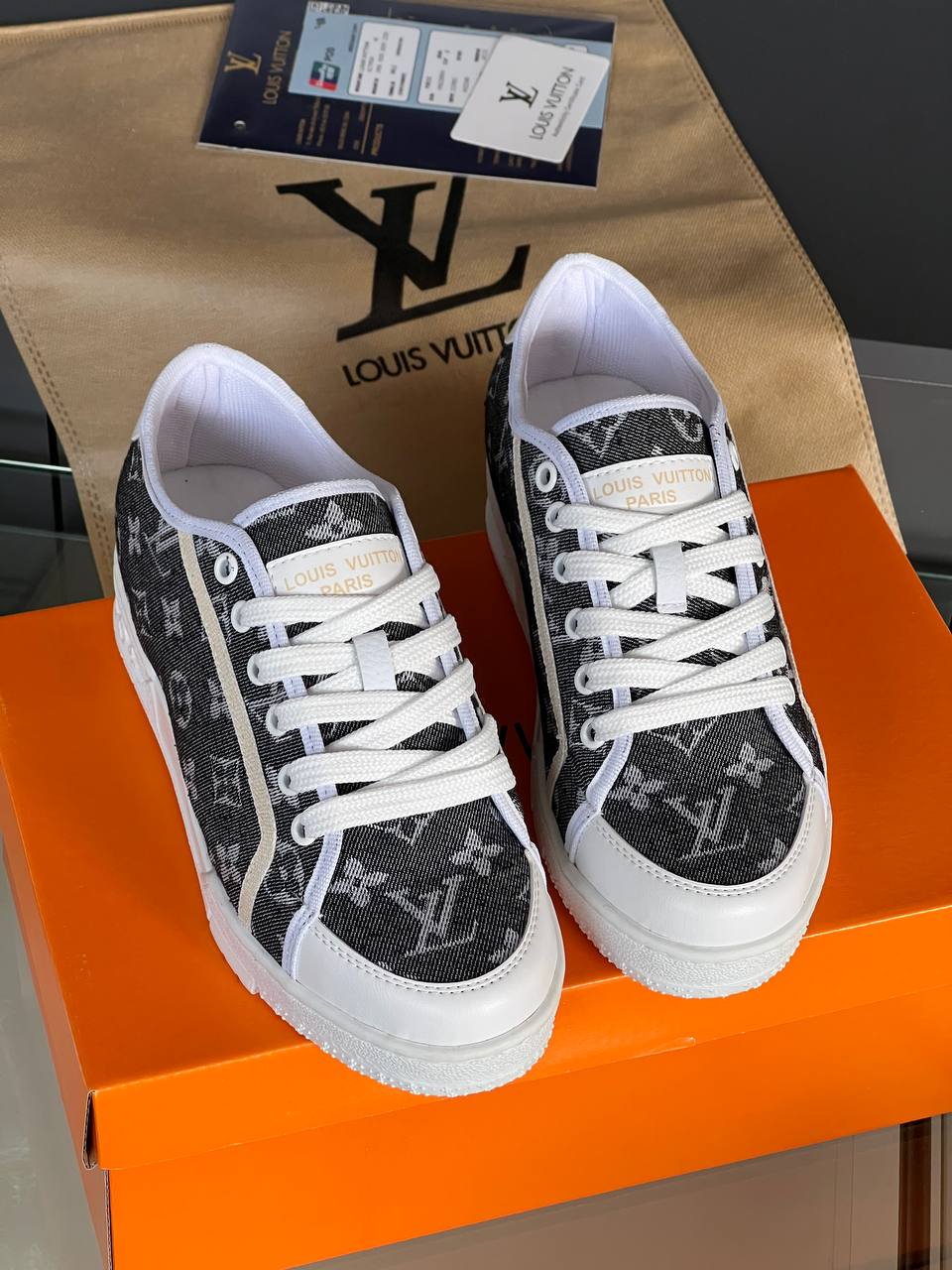 L - Shoes