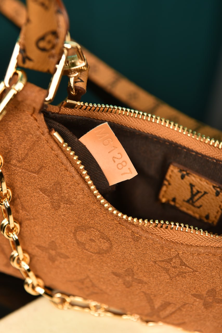 L - Catchy PM Bag in Suede