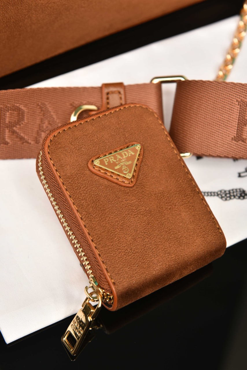 PR - Re-Edition 2005 Saffiano Leather Bag