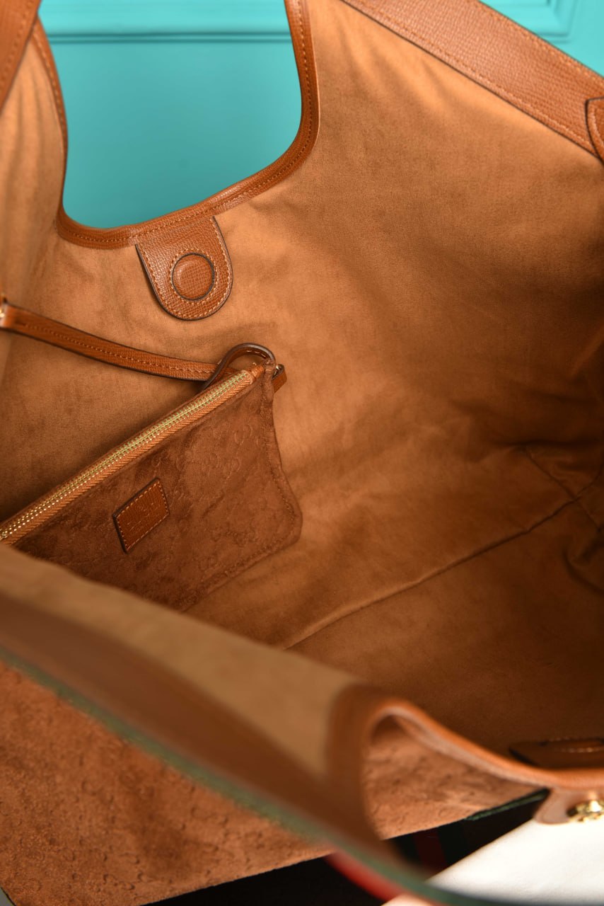 GCC - Giglio Large Tote Bag in Suede