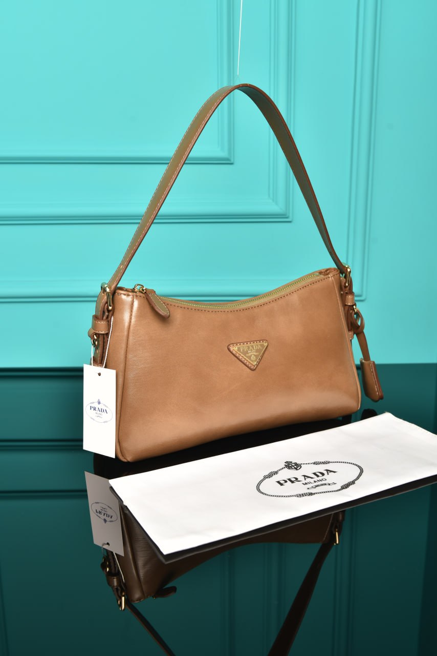 PR - Aimee Medium Leather Shoulder Bag
