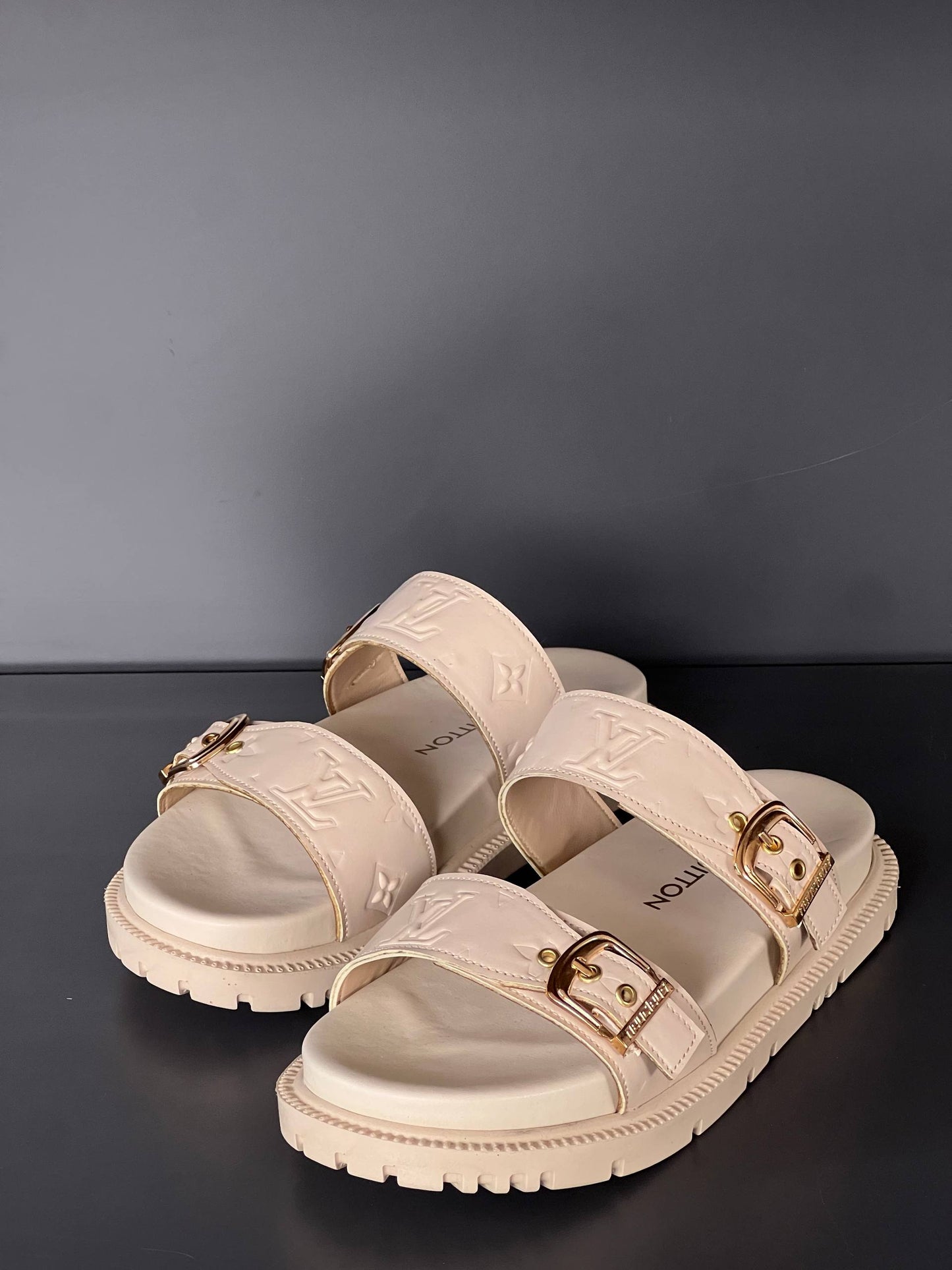 L - Sandals