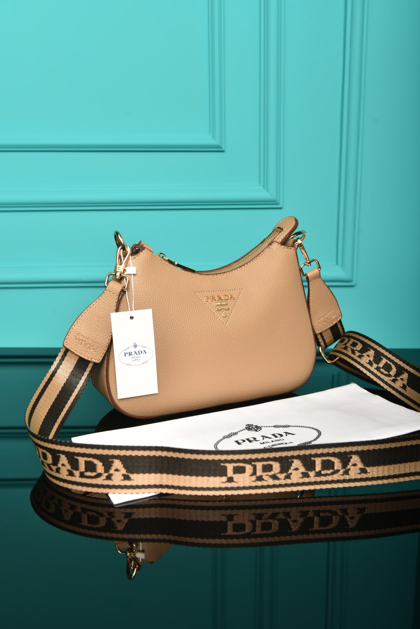 PR - Small Leather Shoulder Bag