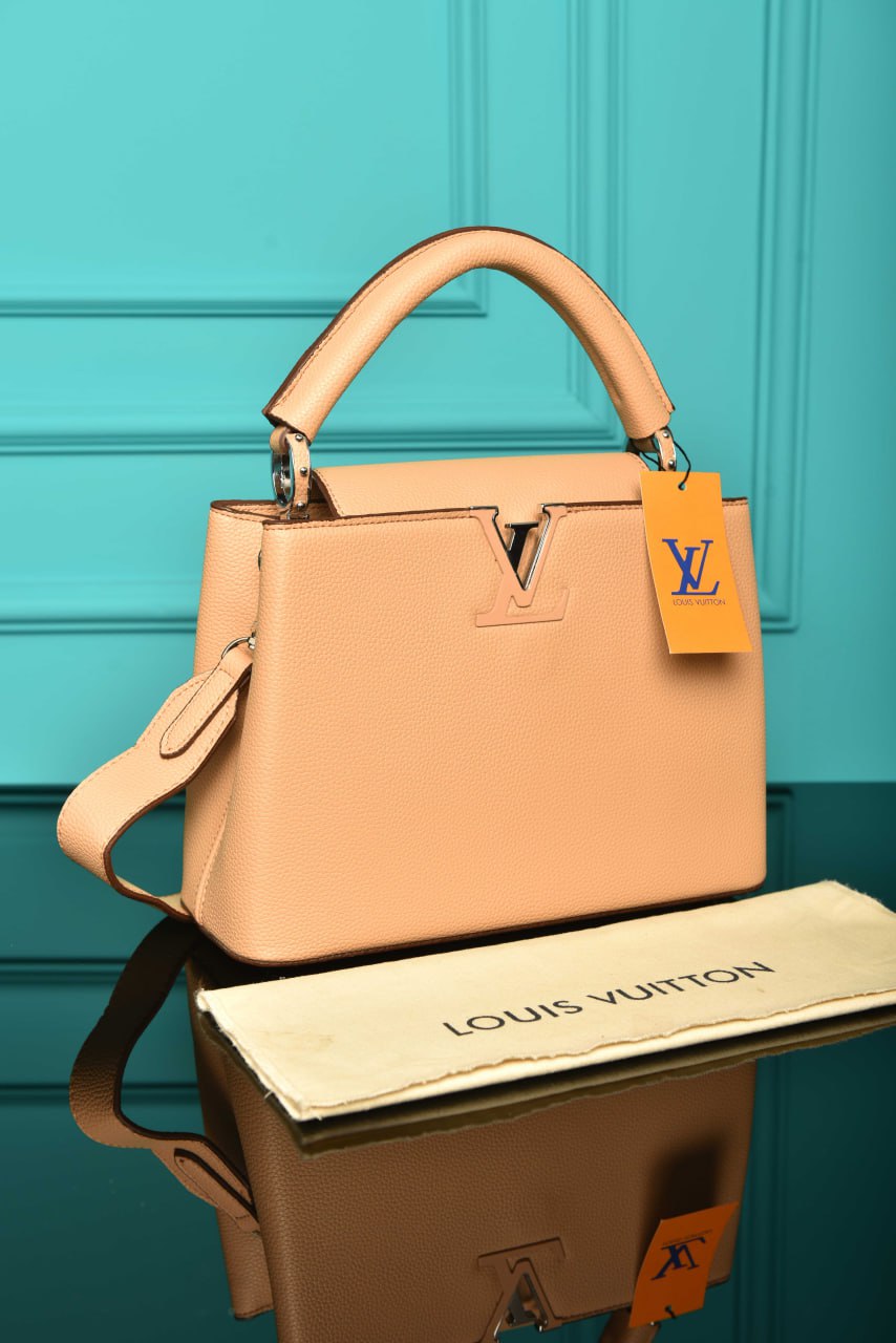 L - Capucines Bag