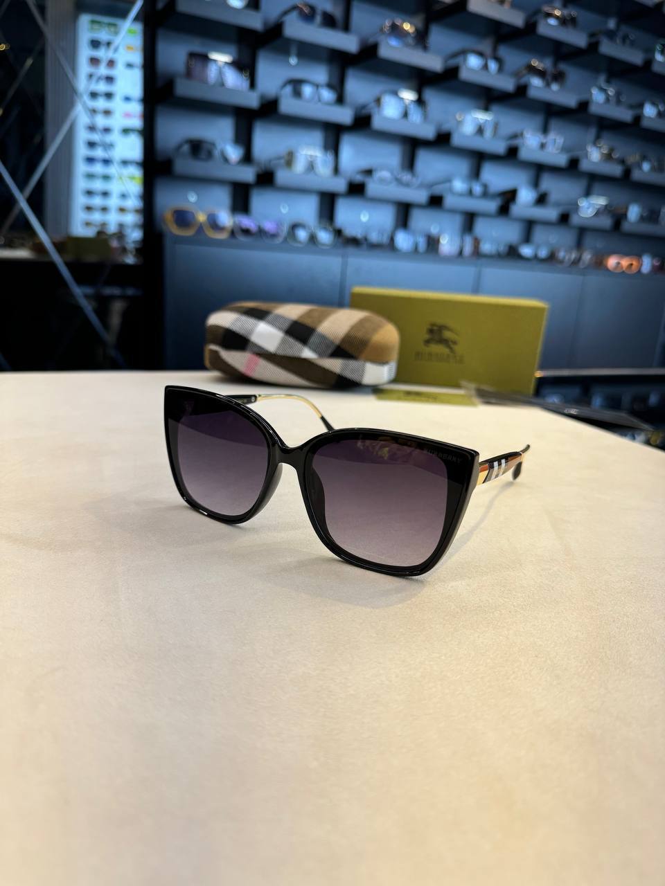 BRY - Sunglasses