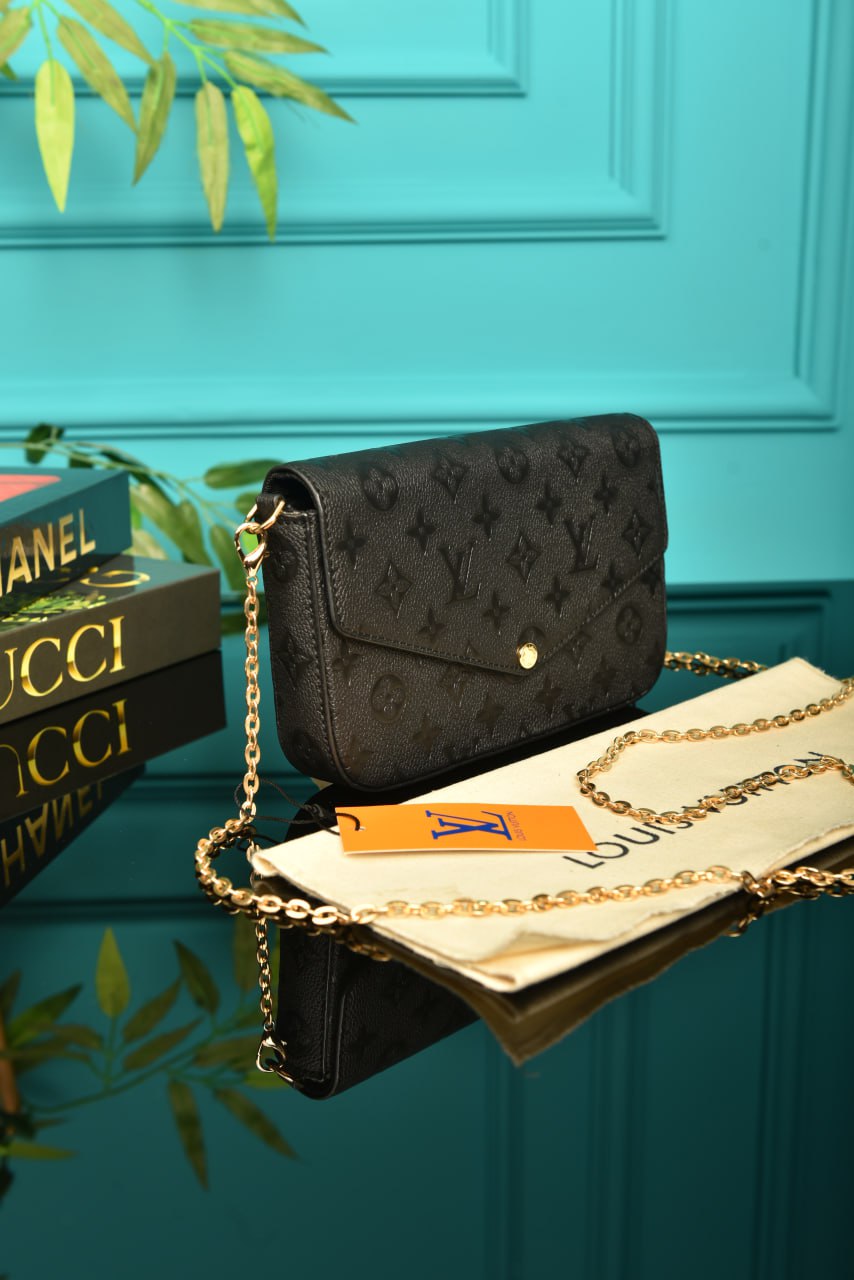 L - Felicie Pochette (Black)