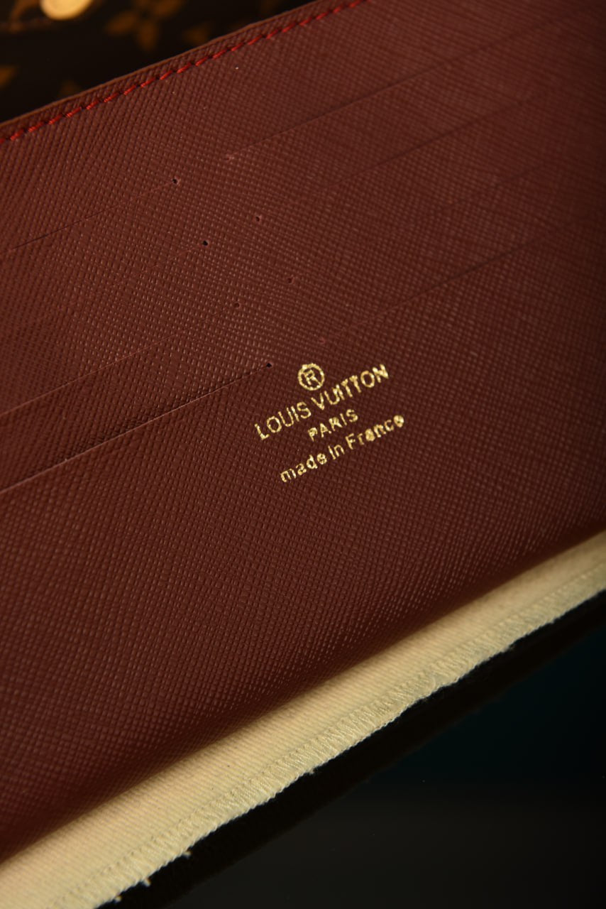 L - Felicie Pochette