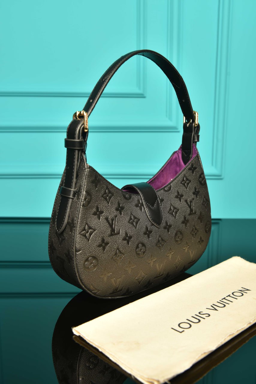 L - Low Key Shoulder Bag