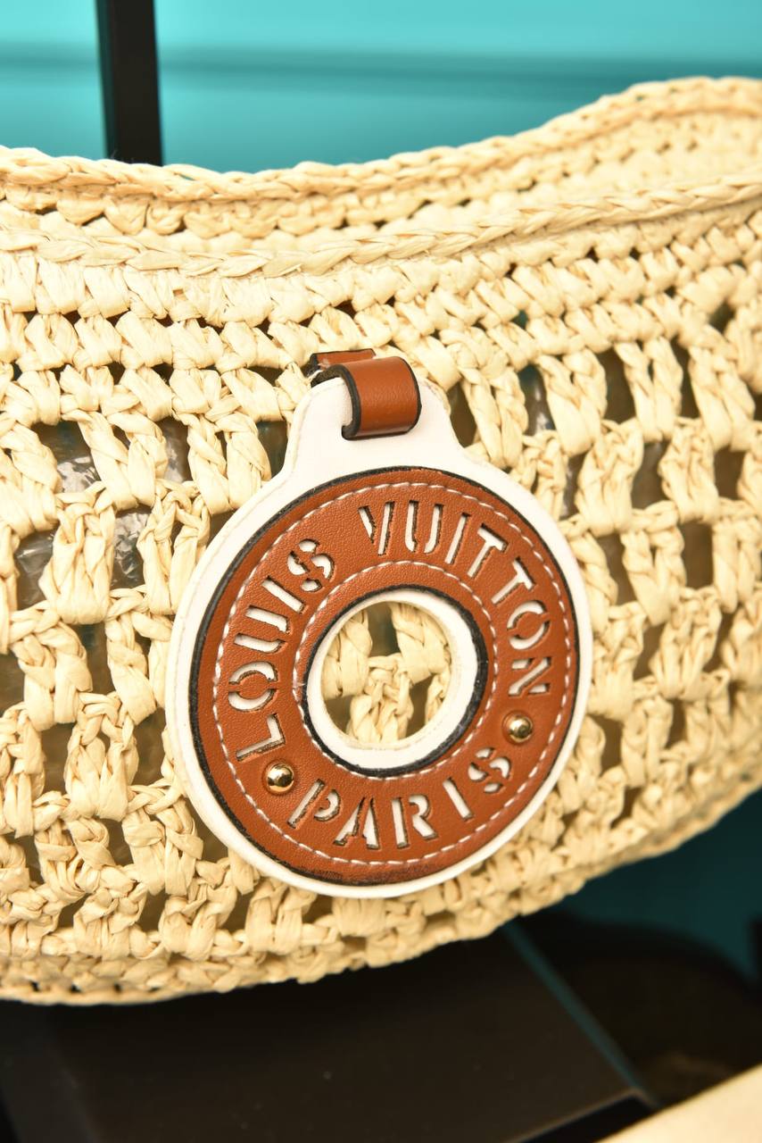 L - Icare in Raffia Bag