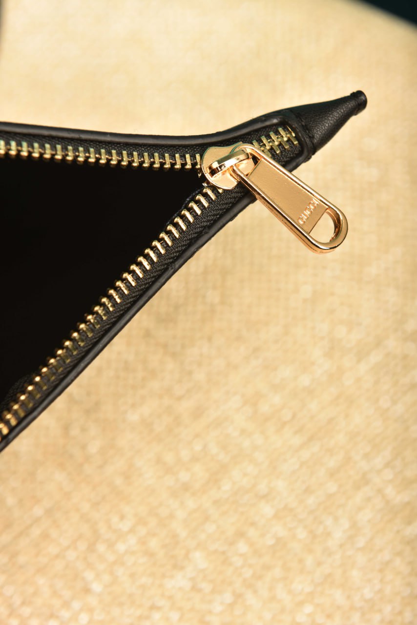 GCC - B Large Shoulder Bag
