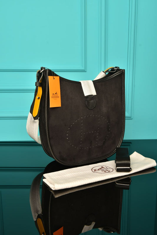 HM - Evelyne Crossbody Bag in Suede