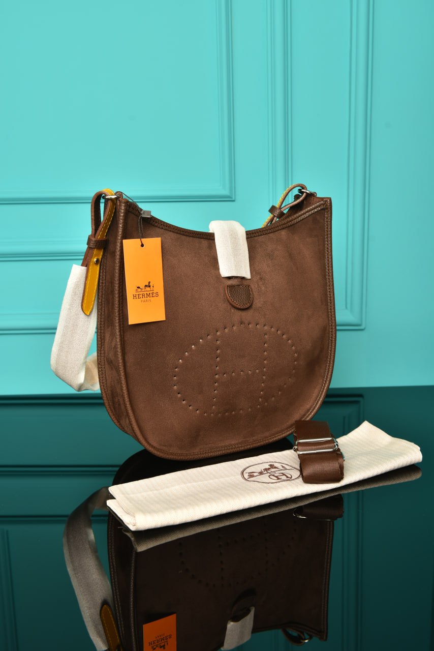 HM - Evelyne Crossbody Bag in Suede