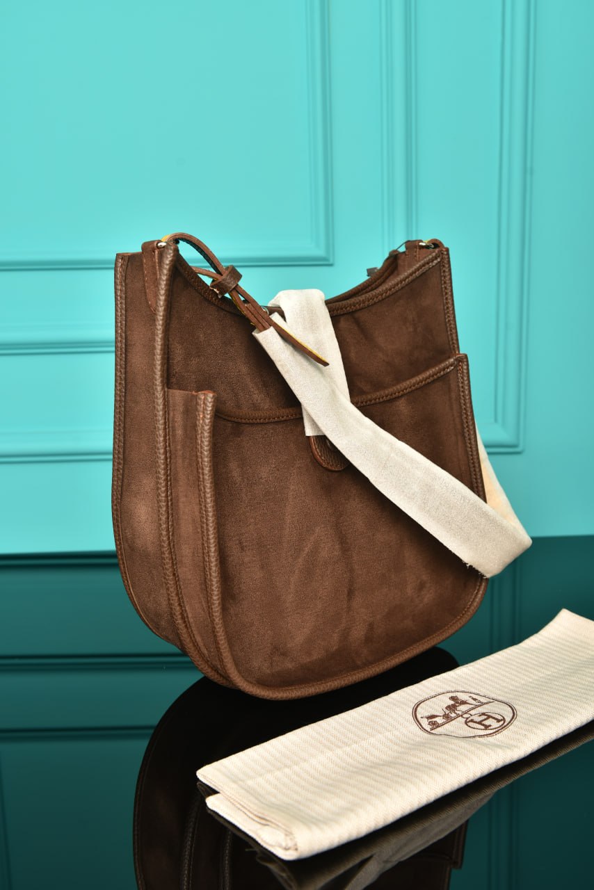 HM - Evelyne Crossbody Bag in Suede