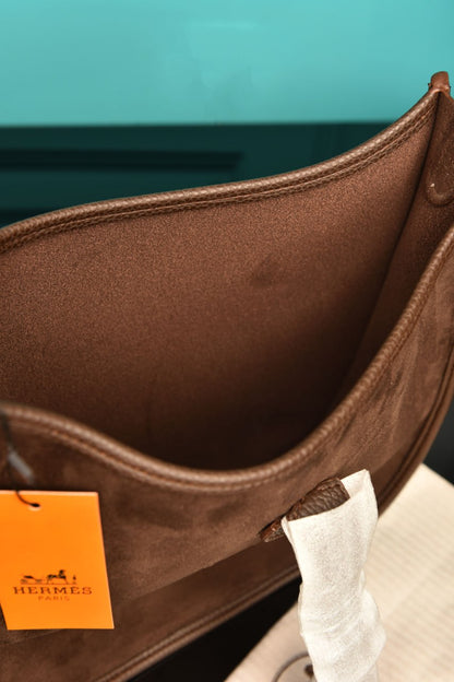 HM - Evelyne Crossbody Bag in Suede