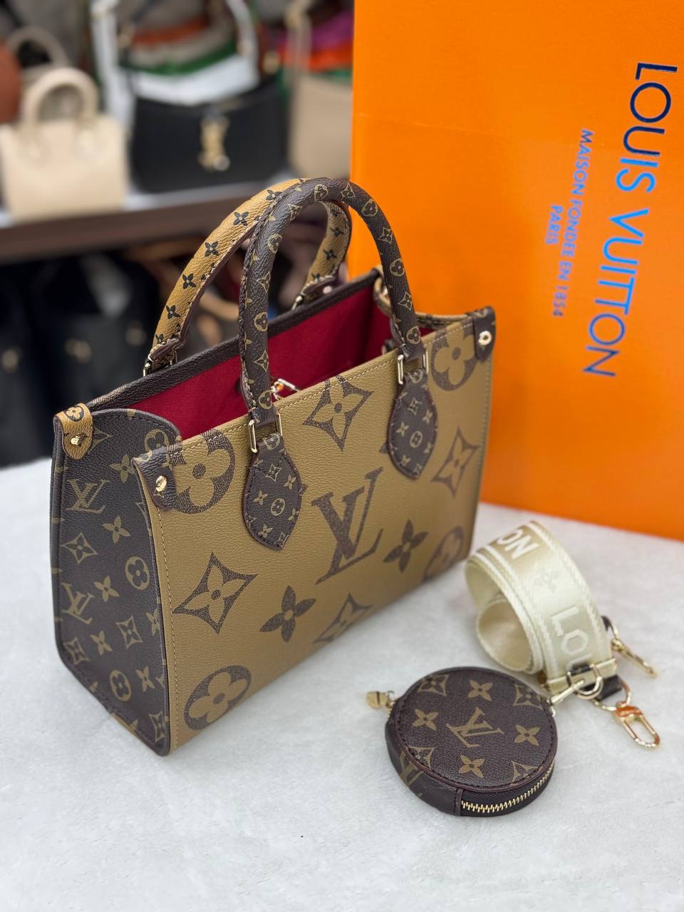 L - On the go small
