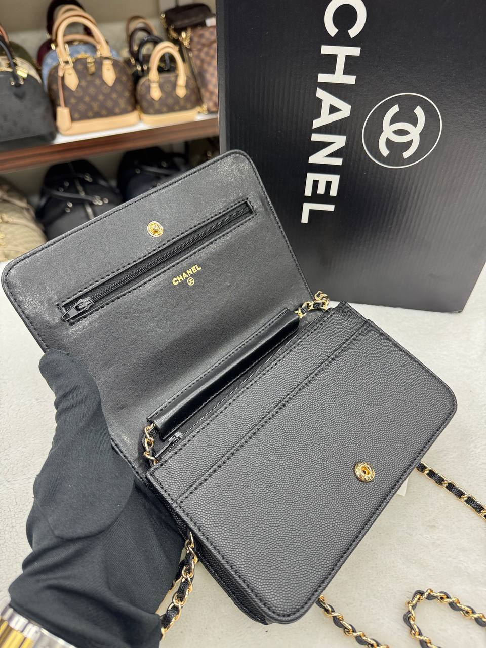 C-H - Classic Wallet On Chain