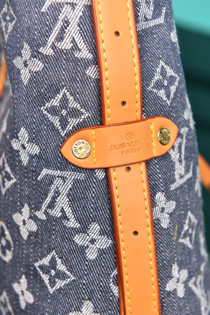 L - Carryall PM Bag in Denim