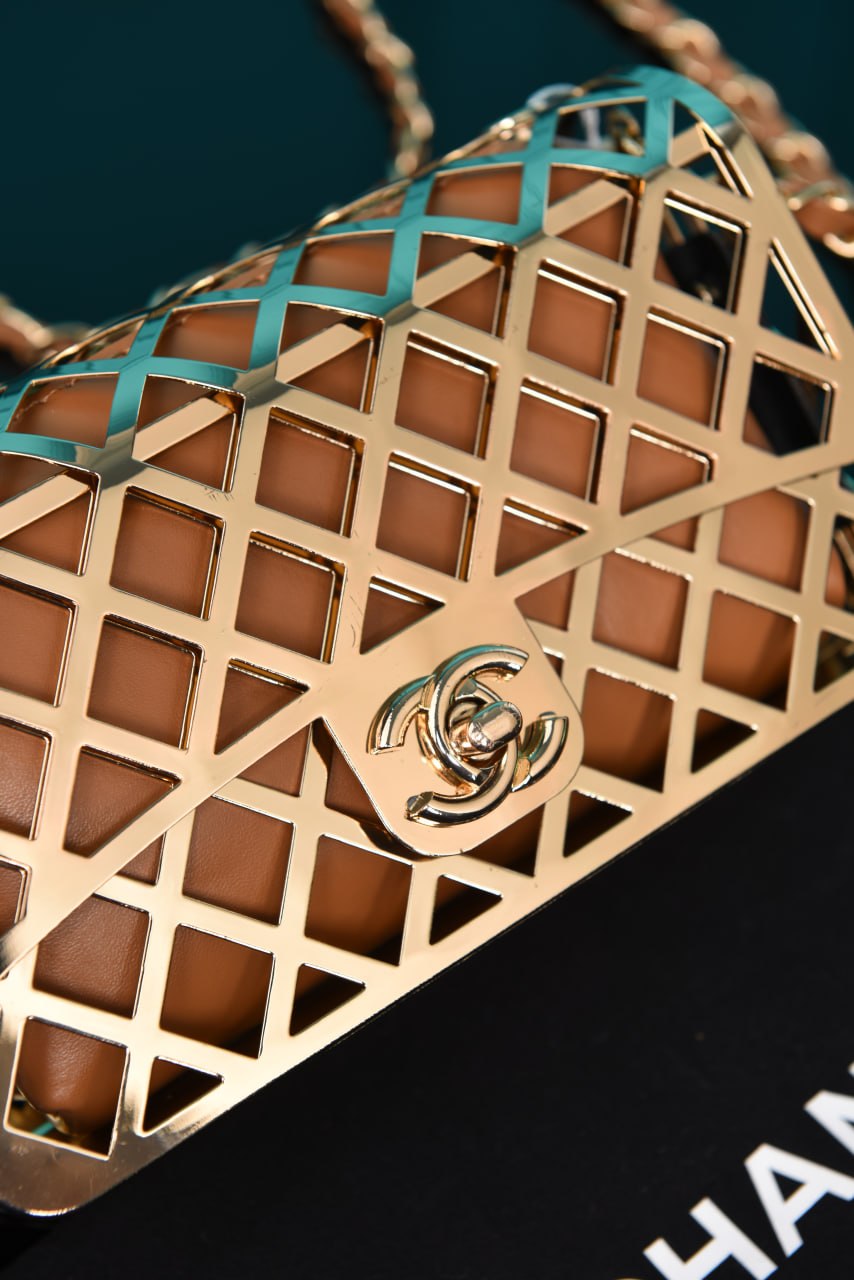 C-H - Mini Cage Flap with Pouch