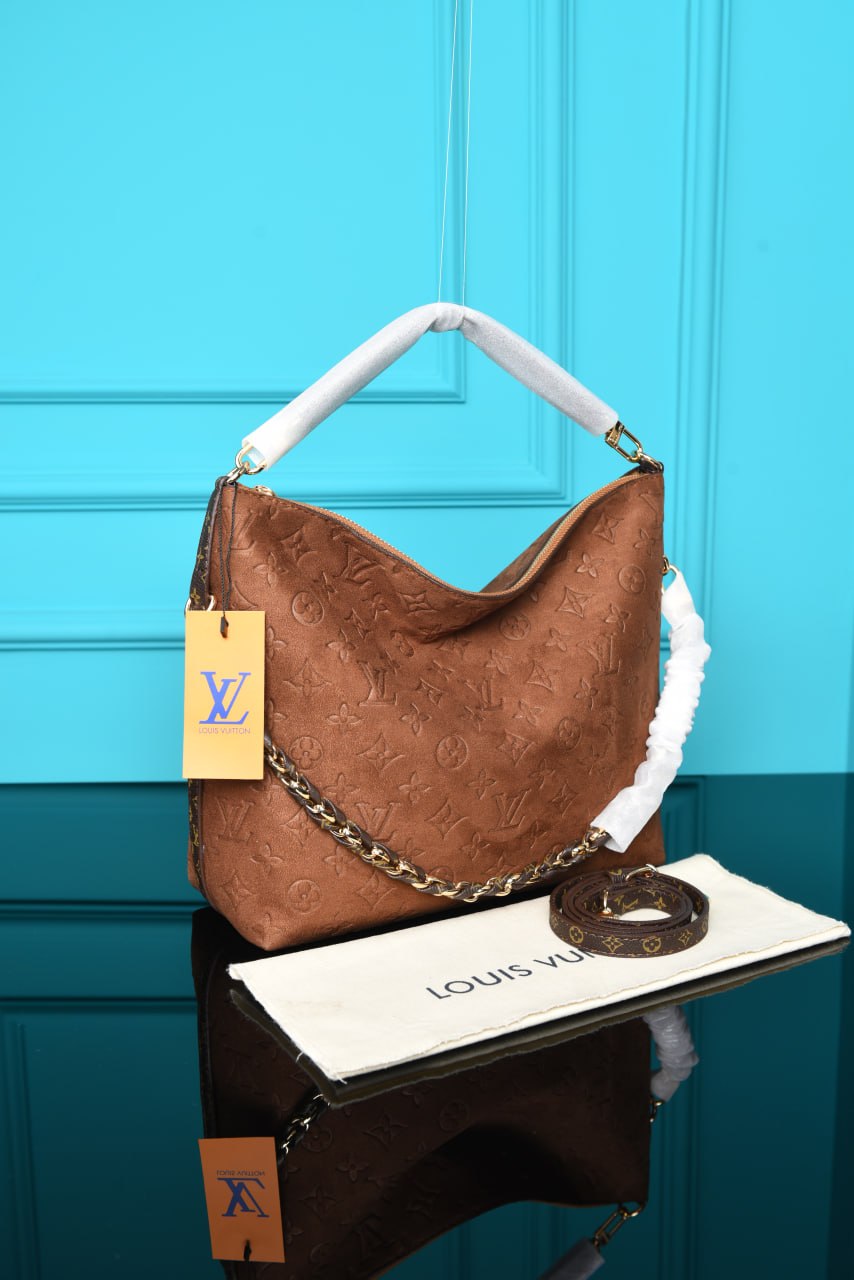 L - Multipass Bag in Suede