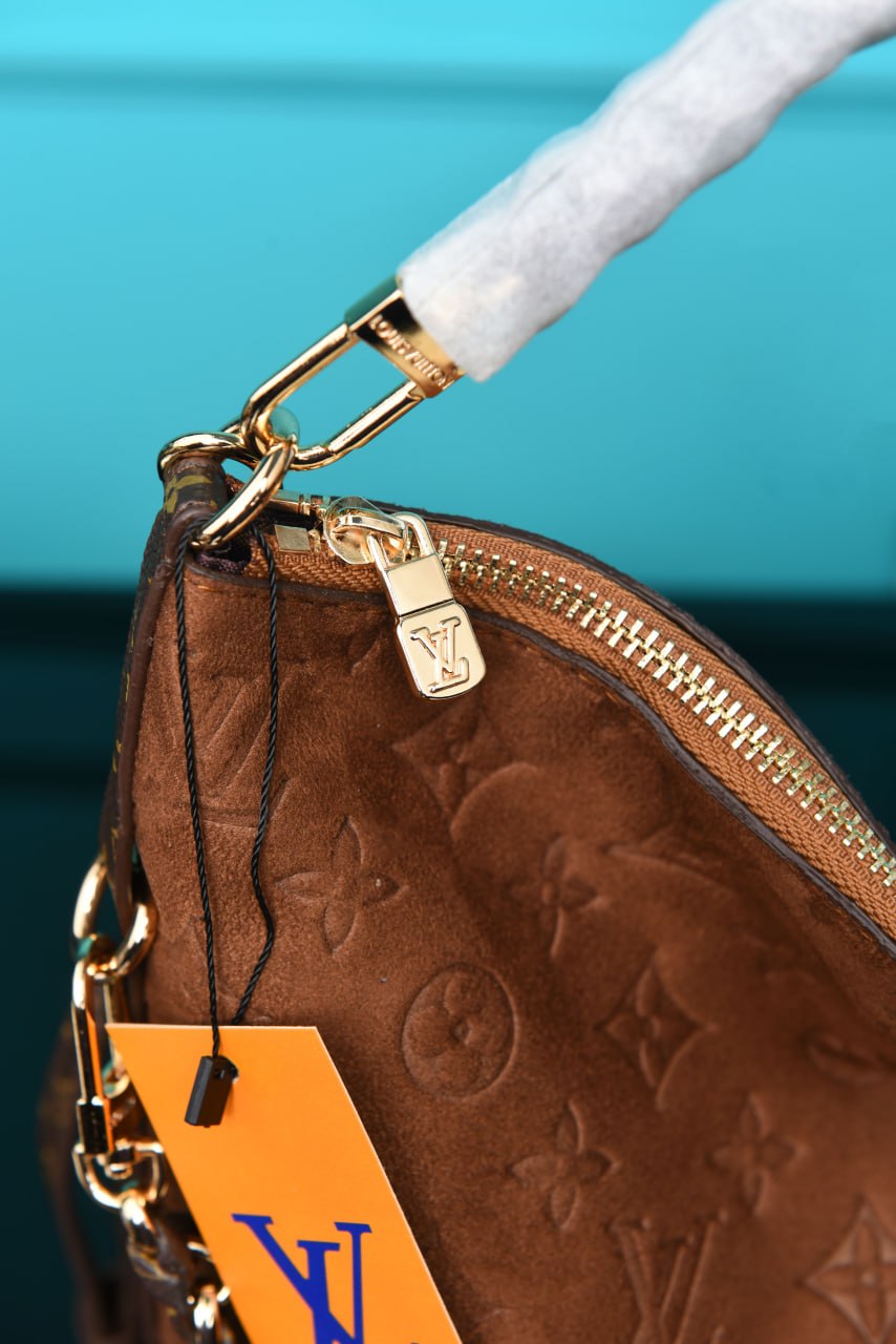 L - Multipass Bag in Suede