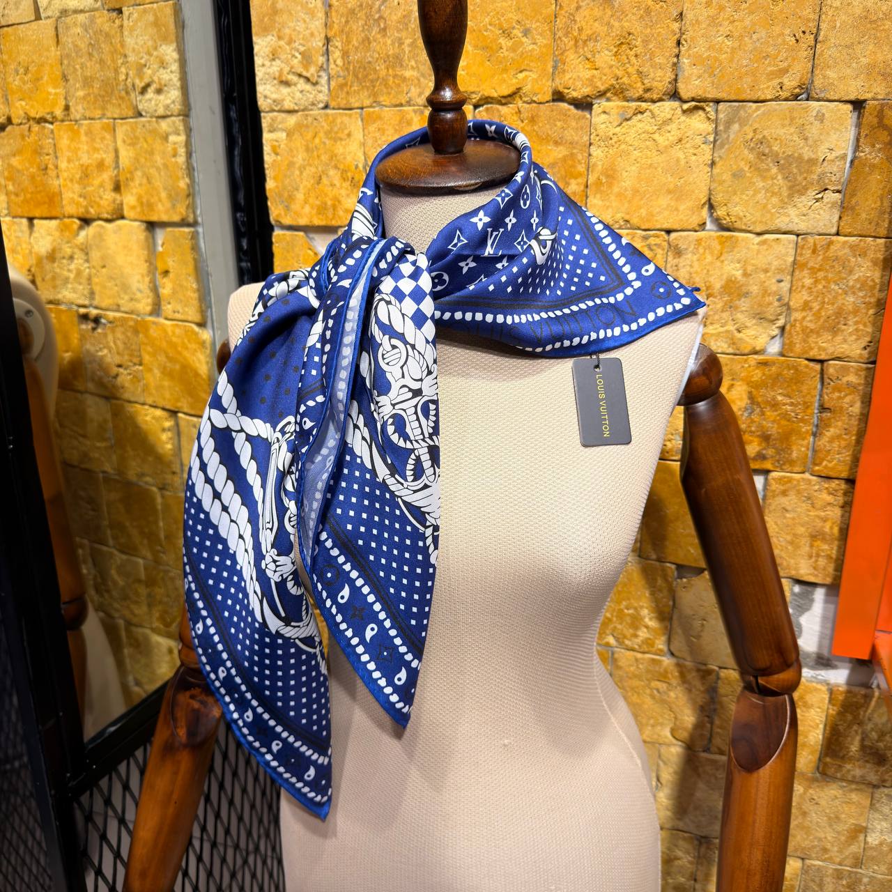 L - Silk Shawl