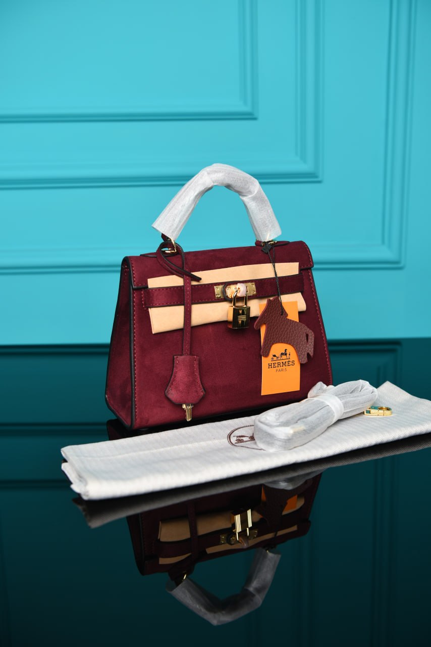 HM - Kelly 22 Bag in Suede