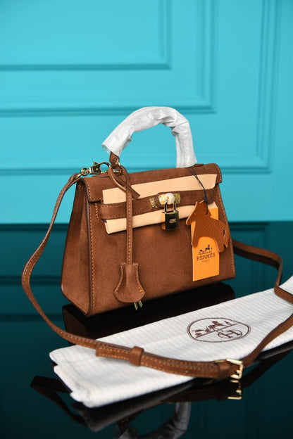 HM - Kelly 22 Bag in Suede