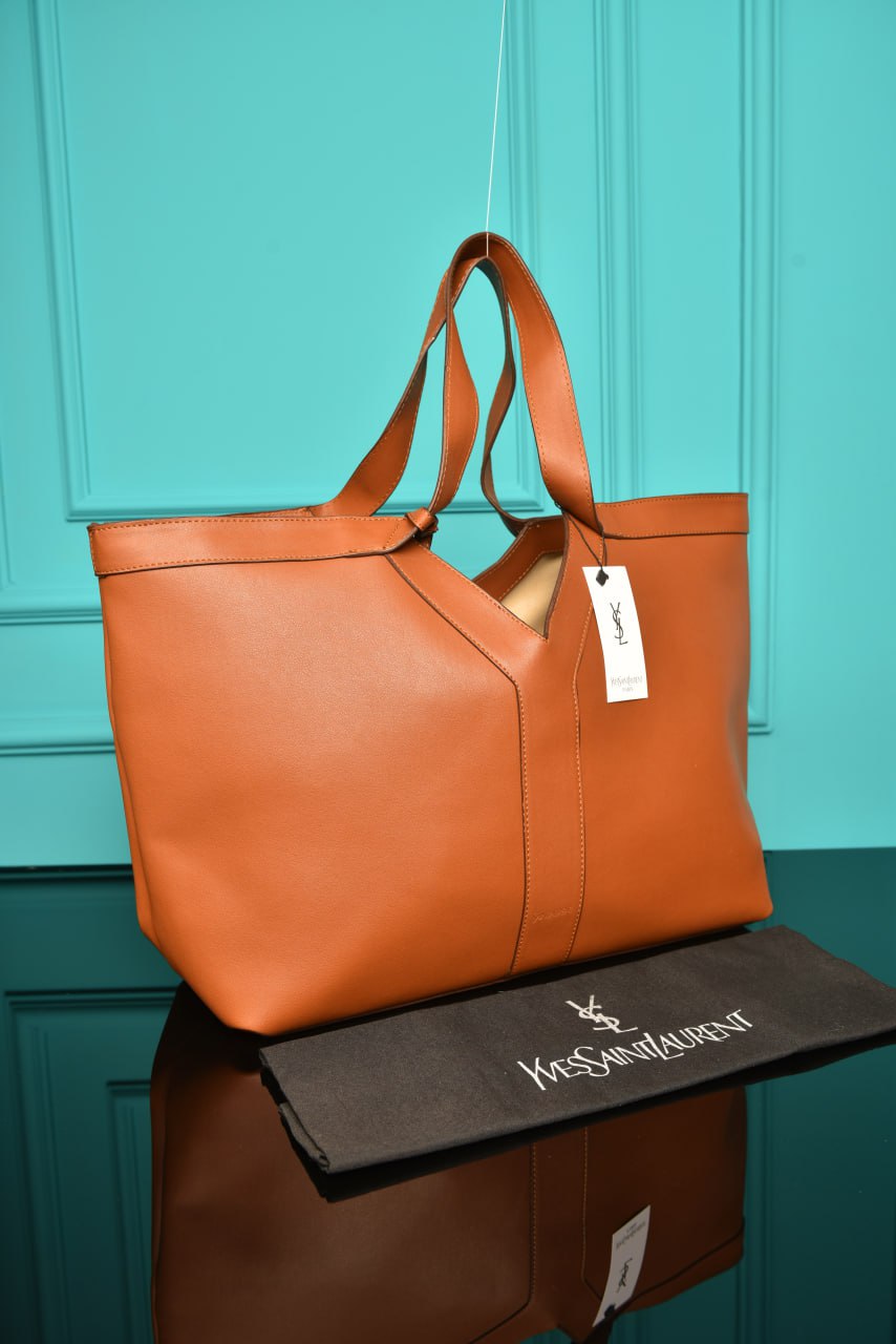 YS - Y Tote in Leather Bag