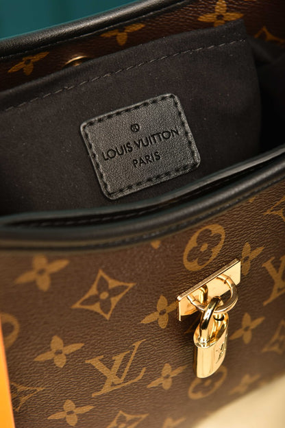 L - The Drop PM Bag