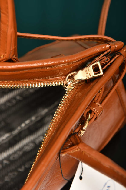 PR - Bonnie Medium Leather Bag