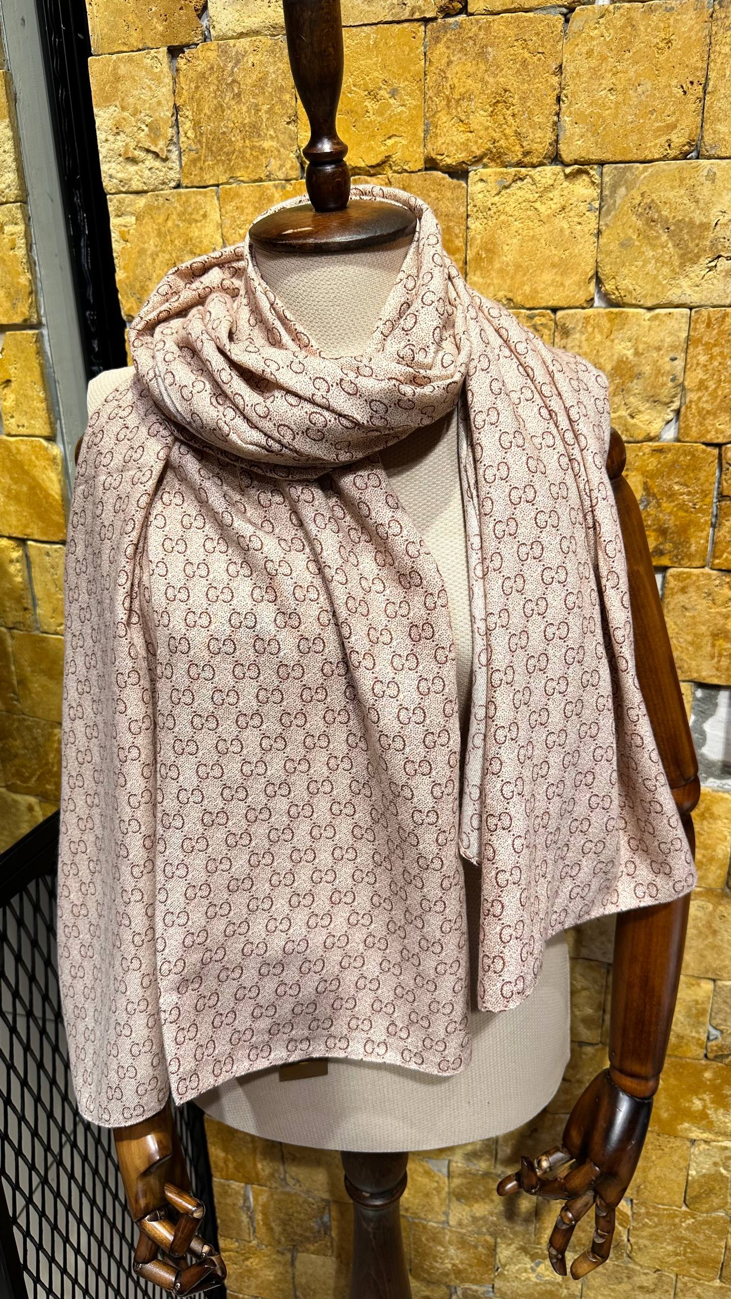 GCC - Shawl