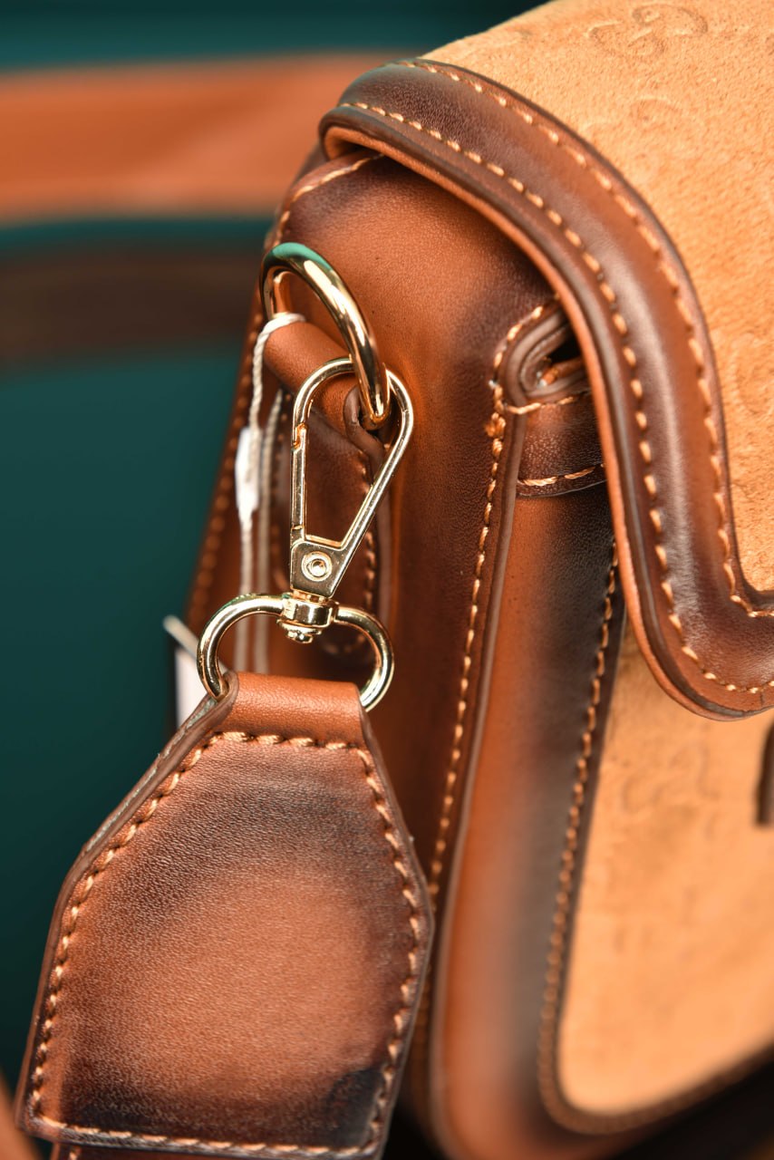 GCC - Horsebit Shoulder Bag in Leather