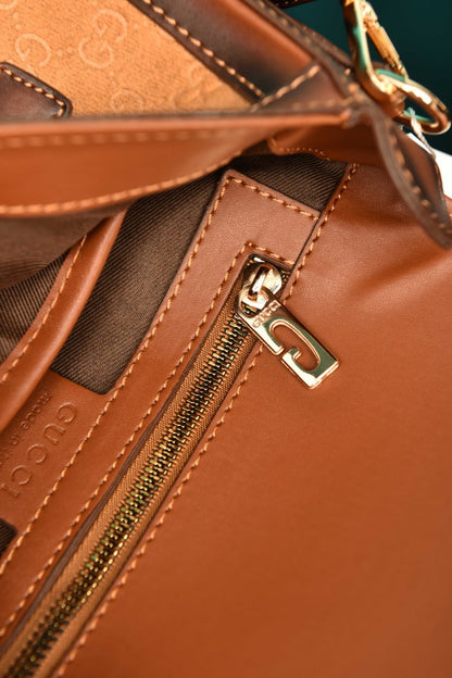 GCC - Horsebit Shoulder Bag in Leather