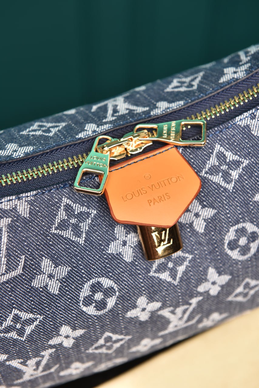 L - Sac Sport Bag in Denim