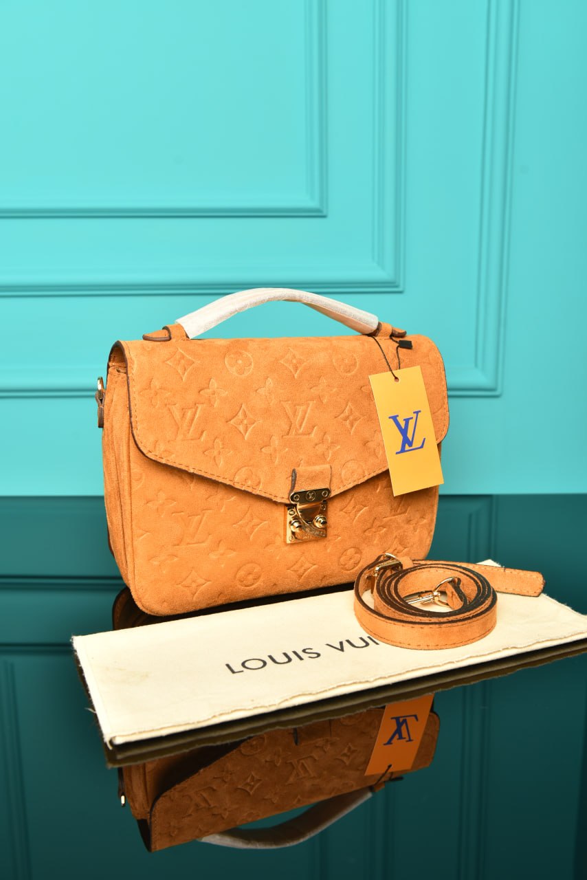 L - Pochette Metis Bag in Suede