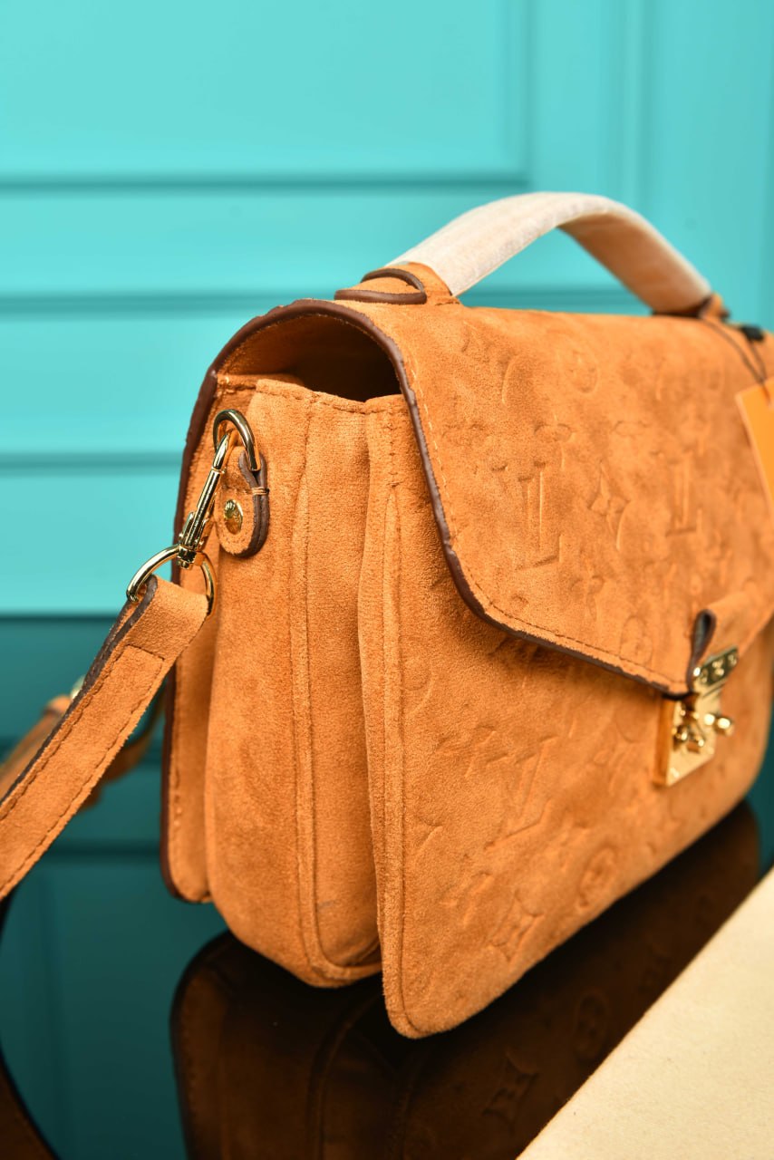 L - Pochette Metis Bag in Suede