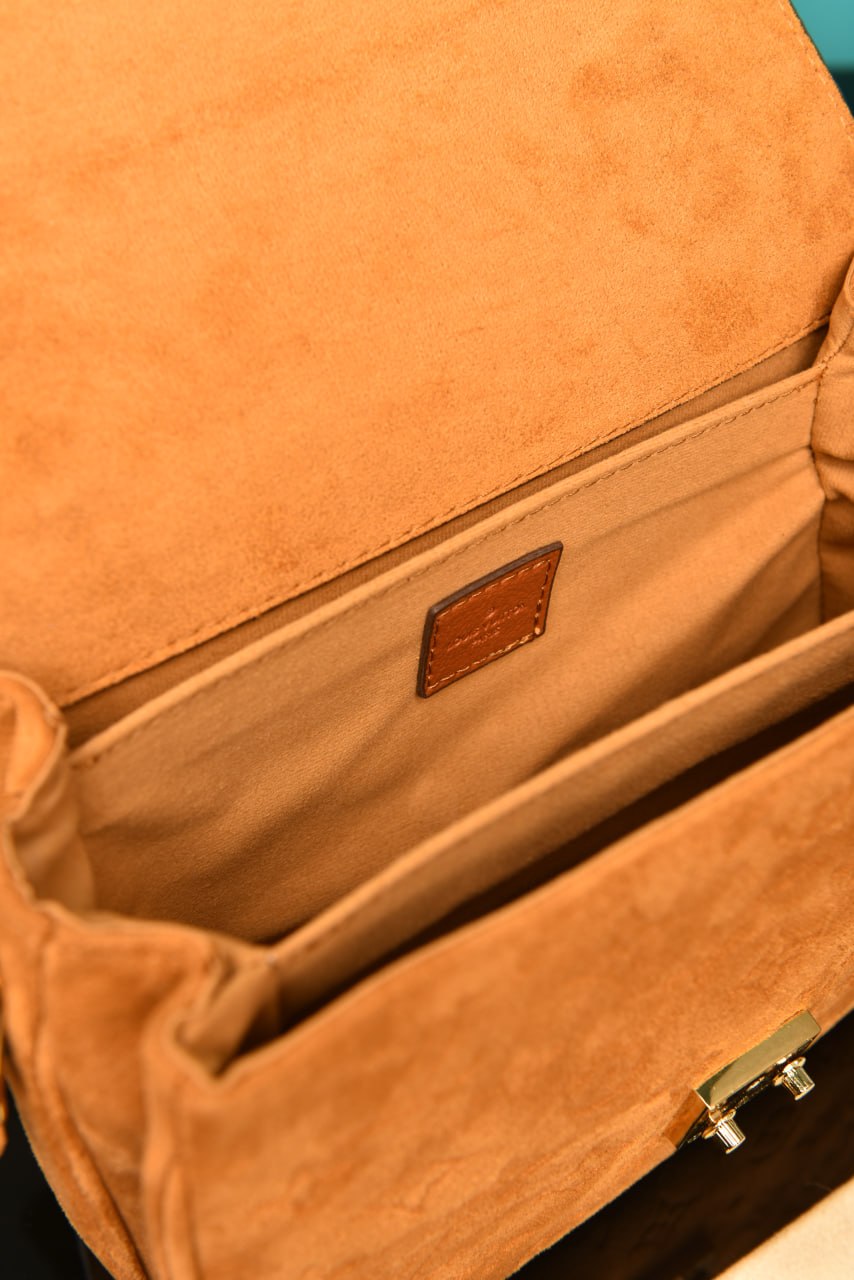 L - Pochette Metis Bag in Suede