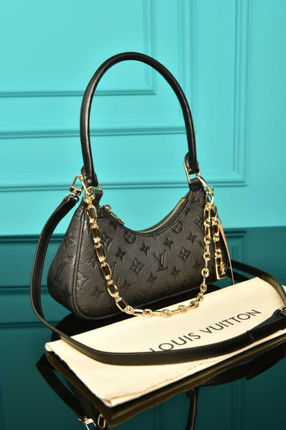 L - Catchy PM Bag (Black)