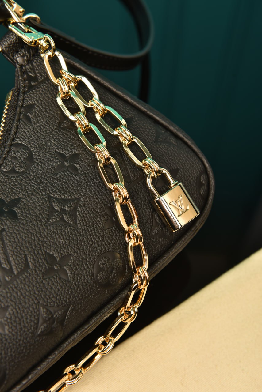 L - Catchy PM Bag (Black)
