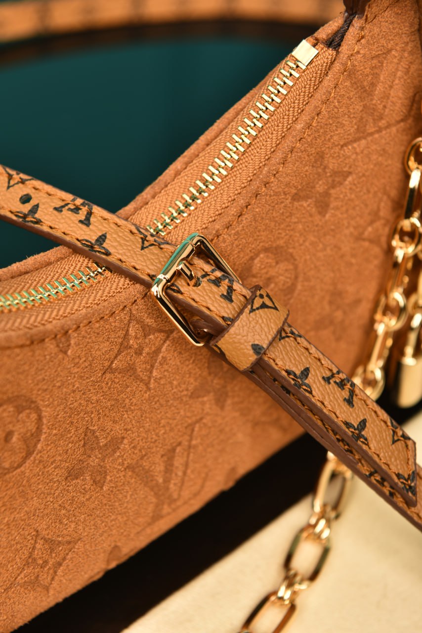 L - Catchy PM Bag in Suede