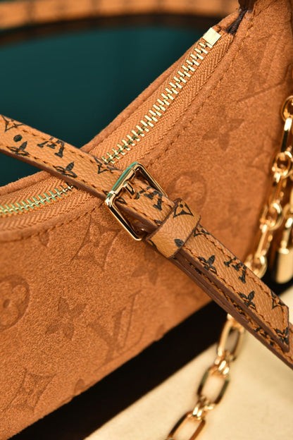 L - Catchy PM Bag in Suede