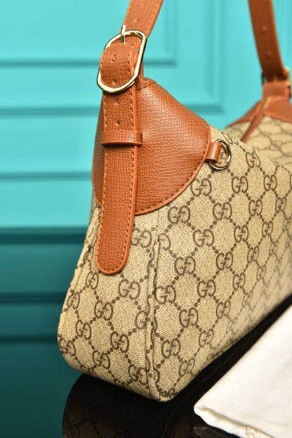 GCC - Emblem Small Shoulder Bag