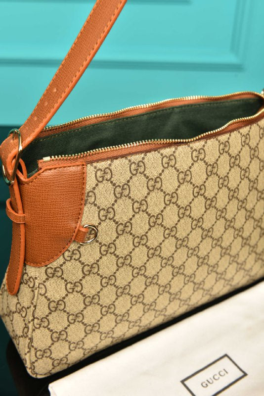 GCC - Emblem Small Shoulder Bag