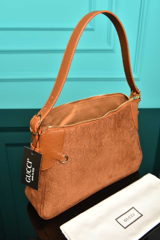 GCC - Emblem Small Shoulder Bag