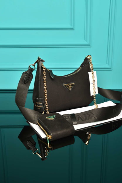 PR - Re-Edition 2005 Saffiano Leather Bag