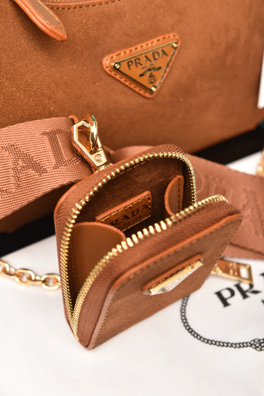 PR - Re-Edition 2005 Saffiano Leather Bag
