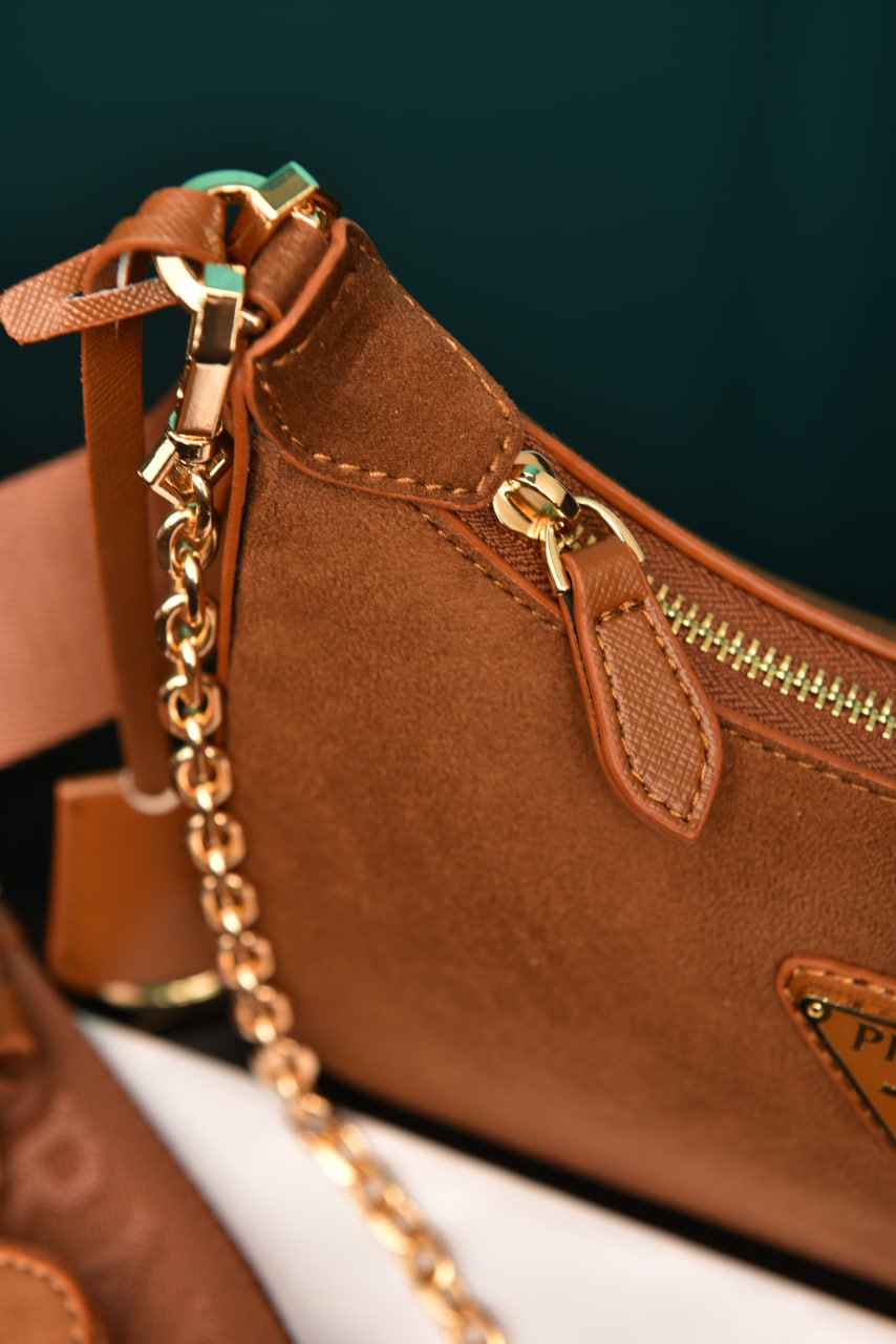 PR - Re-Edition 2005 Saffiano Leather Bag
