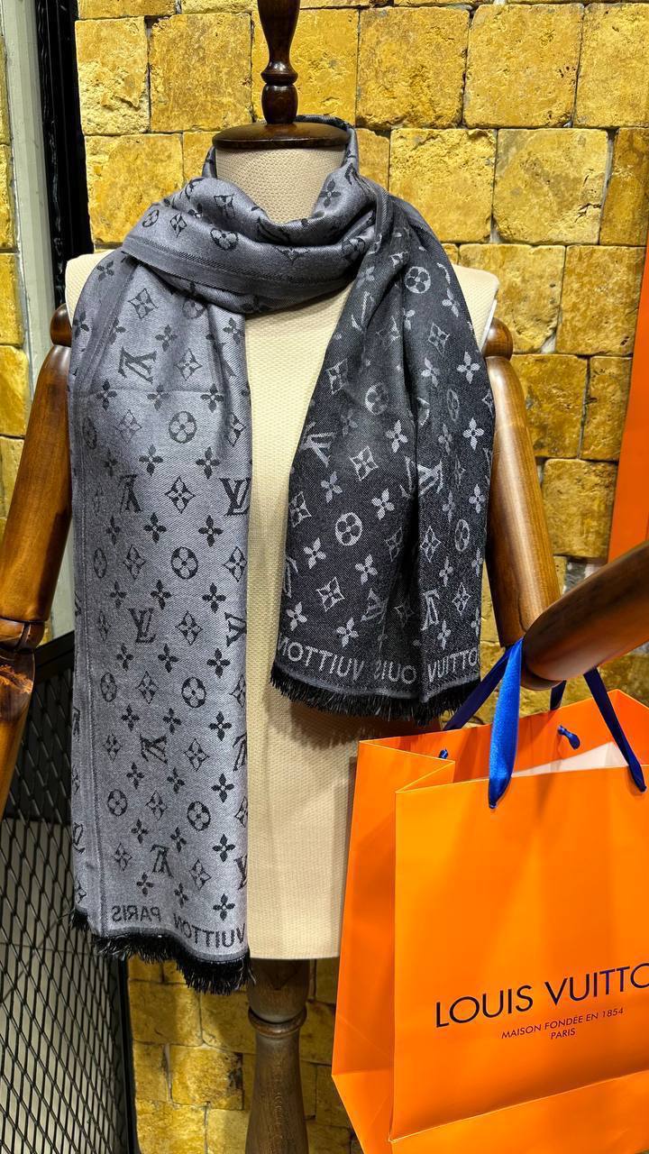 L - Shawl